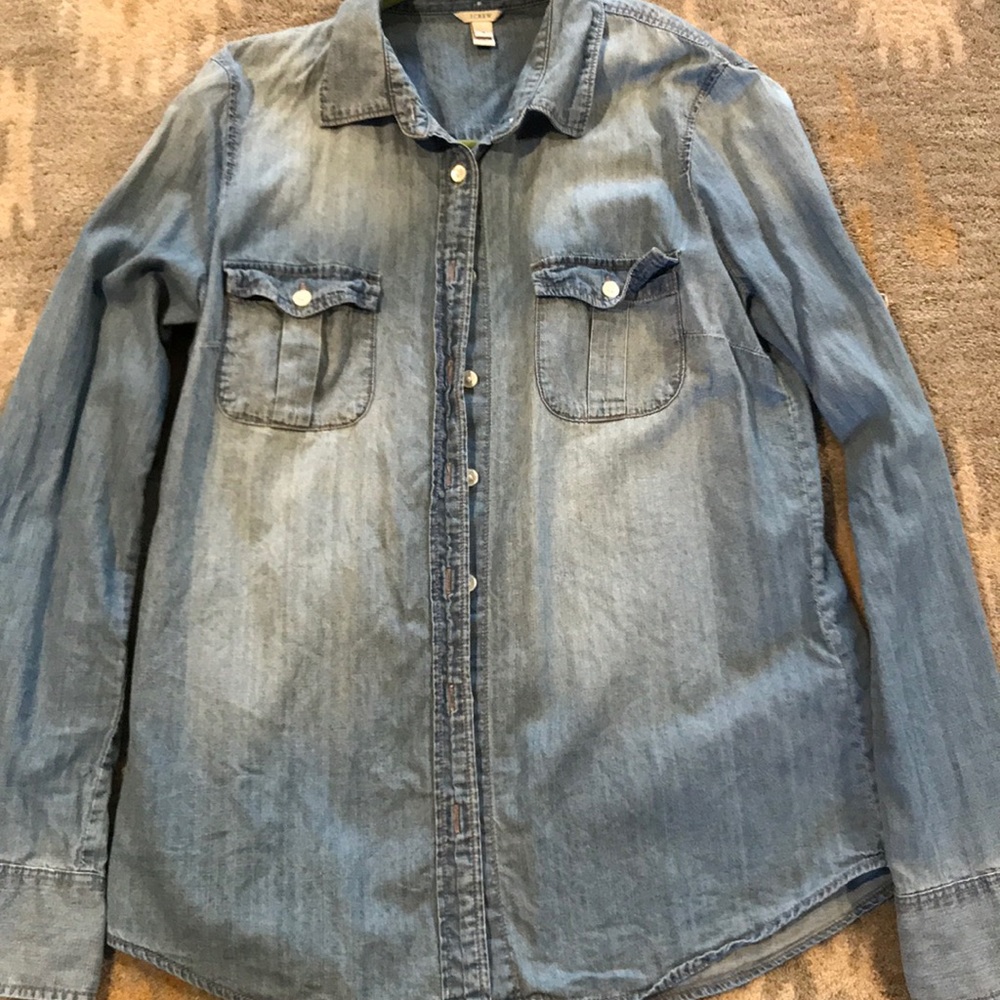 J Crew Chambray Everyday shirt